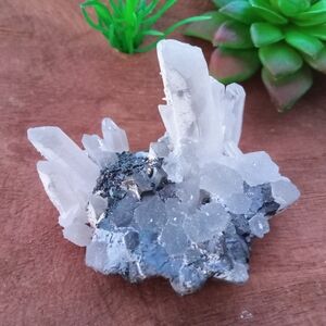 Elegant Crystal Cluster Home Decor